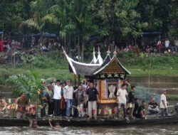 Meski Mendung, Potang Balimau 2024 Berlangsung Semarak