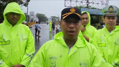 Kaki Jembatan Rusak, Akses Jalan Menuju Bandara Ditutup