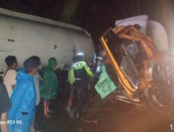 Kecelakaan Libatkan Dua Truk dan Minibus di Padang Sibusuk Sijunjung, Dua Tewas