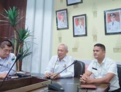Bupati Pessel Batalkan Mutasi