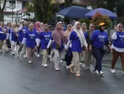 Pemko Bukittinggi Gelar Jalan Santai bersama Kader Pendamping Ibu Hamil