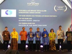 Pemkab Tanah Datar Raih Penghargaan Top BUMD Awards 2024 