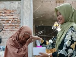 Mahasiswa Linggo Sari Baganti Beri Santunan untuk Anak Yatim