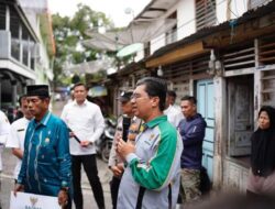 Baznas Tanah Datar Distribusikan Bantuan pada Korban Musibah Kebakaran di Jorong Parak Juar