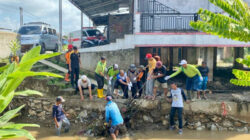 Galang Bantuan Kemanusiaan, LDII Sumbar Gotong Royong Bersihkan Lokasi Bencana
