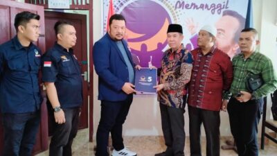 Bakri Maulana Daftarkan Diri Maju di Pilbup Pessel
