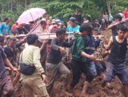Longsor di Sawahlunto, Satu Orang Tertimbun