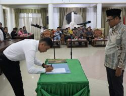 Ketua KPU Pasaman Ambil Sumpah Janji dan Lantik PPS