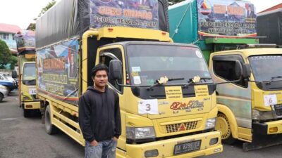 12 Truk DPP Gebu Minang untuk Bantuan Bencana Alam Tiba di Batusangkar