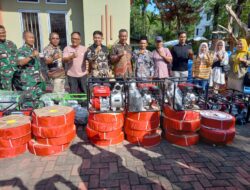 Bupati Pessel Serahkan Bantuan Alsintan