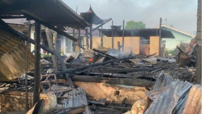 Api Melalap Rumah Semi Permanen di Agam, Pemilik Rumah Tewas Terbakar