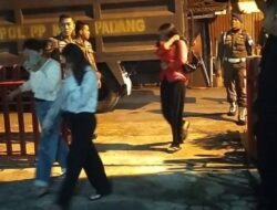 Lima Wanita Diamankan karena Nongkrong Larut Malam