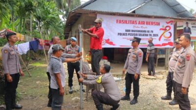 Polres Pesisir Selatan Serahkan Sumur Bor