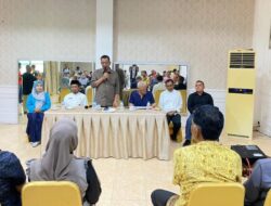 Pemkab Pessel Beri Beasiswa untuk Mahasiswa dari Keluarga Kurang Mampu