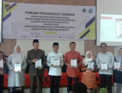Bupati Safaruddin Luncurkan Buku Potensi Daerah Kabupaten Limapuluh Kota