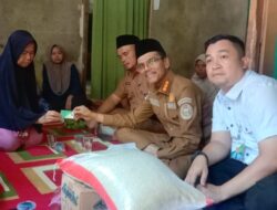 Bupati Safaruddin Serahkan Bantuan Untuk Korban Tanah Longsor