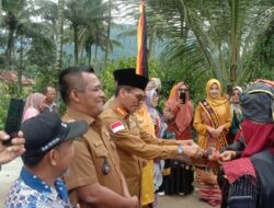 Bupati Safaruddin Resmikan Jalan Usaha Tani