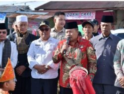 Bupati AWR Lepas Pawai  Festival Seni Nagari Tabek Panjang, Baso.