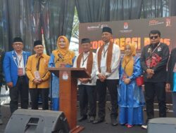 Yakin Putra Koto nan Ompek Menang Pilkada, Pasangan Almaisyar-Joni Hendri Mendaftar ke KPU