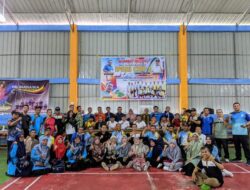 IPARI Kankemenag Tanah Datar Gelar Turnamen Badminton