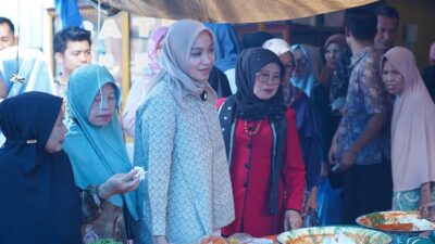 Blusukan ke Pasar Sikabau, Annisa – Leli Serap Aspirasi Pedagang