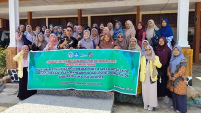 Tim PKM UNP Beri Pelatihan Pengembangan Media Pembelajaran Interaktif Berbasis Platform Neardpod di Limapuluh Kota
