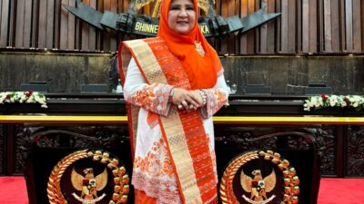 Hj Nevi Zuairina Hari Ini Diambil Sumpah dan Janji jadi Anggota DPR RI Lagi