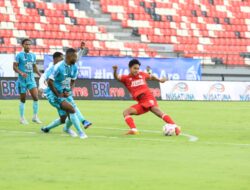 Semen Padang Tahan Persebaya 0-0