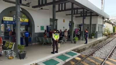 Indonesia Raya Berkumandang Merdu di Setiap Stasiun KAI