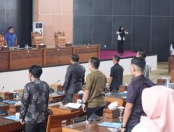 Bupati Sutan Riska Tuanku Kerajaan Tanggapi Masukan dan Kritikan Fraksi DPRD