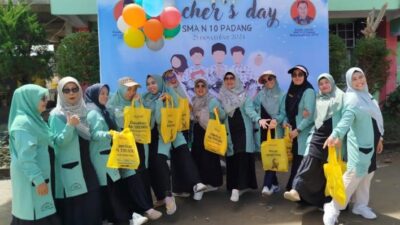 Peringati Hari Guru, Maxim Beri Perjalanan Gratis kepada Sejumlah Tenaga Pengajar di Padang