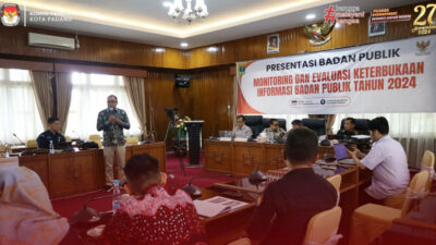 Ikuti Uji Publik Monev KI Sumbar, KPU Padang Masuk Tiga Besar Badan Publik Terbaik Kategori KPU Kabupaten/Kota