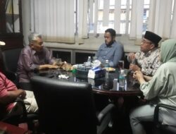Fadly Amran-Maigus Nasir Silaturahmi ke Singgalang