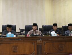 Rapat Paripurna DPRD Agam Tetapkan Bupati dan Wakil Bupati Terpilih