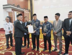 KPU Pessel Tetapkan Hendradjoni-Risnaldi Sebagai Paslon Terpilih