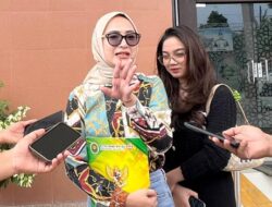 Hakim Tunda Putusan Sidang Hak Asuh Anak di Pekanbaru, Nurselfiana Kecewa