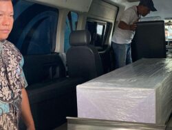 Jenazah WNI Korban Penembakan Polisi Maritim Malaysia Tiba di Pekanbaru, Keluarga Berduka
