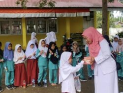 Murid SDN 07 Silaut Ikuti Sikat Gigi Massal