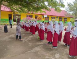 Murid SD di Lengayang Diberi Penyuluhan Kesehatan Gigi dan Mulut