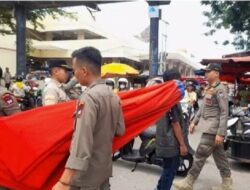 Sejumlah PKL Ditertibkan Satpol PP Padang