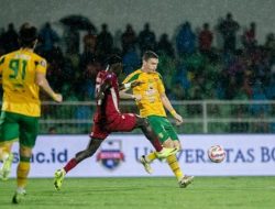 Persebaya Curi Kemenangan di Markas PSM, Paul Munster Puji Konsistensi Tim