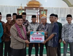 Bupati Benni Warlis Ajak  Jemaah Tingkatkan Optimisme Ibadah di Akhir Ramadhan.