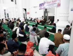 Bupati Itikaf bersama Pejabat Pemkab di Masjid Nurul Amin Pagaruyung