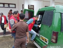 Kejari Solsel Tahan Enam Tersangka Dugaan Korupsi PNPM