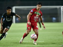 Paul Munster Siapkan Rencana Matang Jelang Duel Persebaya Vs Persija