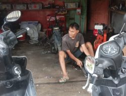 Jejak Roda KUR BRI: Andri Sulap Keahlian Servis Motor Jadi Bengkel Mandiri di Solok