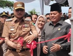 Perkuat Gizi Anak Didik, Bupati Pessel Resmikan Dapur Makanan Gratis di Bayang