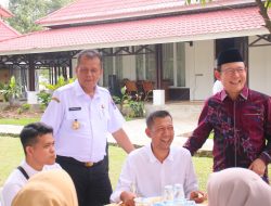 Wako dan Wawako Payakumbuh Makan Siang Bersama Petugas Kebersihan, Satpol PP, Trantib, Petugas Kesehatan