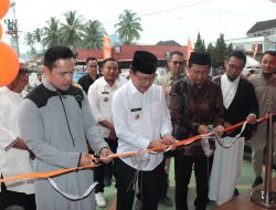 Zulmaeta Resmikan Gerai Almaz Fried Chicken di Payakumbuh