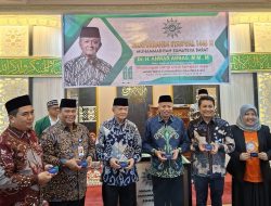 Silaturahmi Syawal Muhammadiyah, Bank Nagari Serahkan Nagari Card